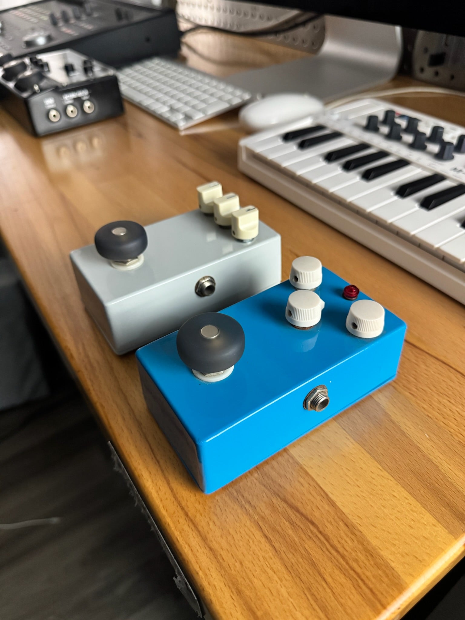 Blackout Universal Magnetic Toppers - Pack of 12